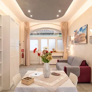 Giulia's House Apartment